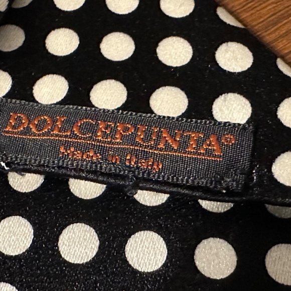 AUTHENTIC DOLCEPUNTA 100% SILK NECKTIE BLACK w/WHITE POLKA DOTS - Picture 4 of 5